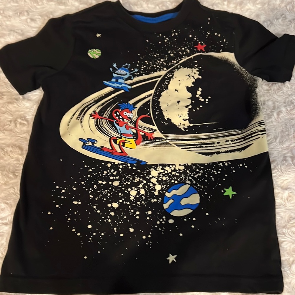 Garanimals Boys Tee size 4